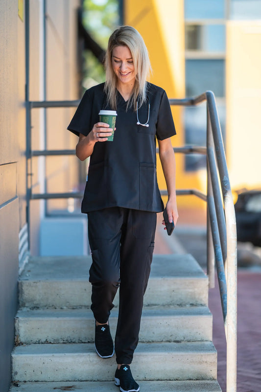 Why-are-Doctors-in-Australia-Deciding-to-Wear-Black-Scrubs Simply Scrubs Australia