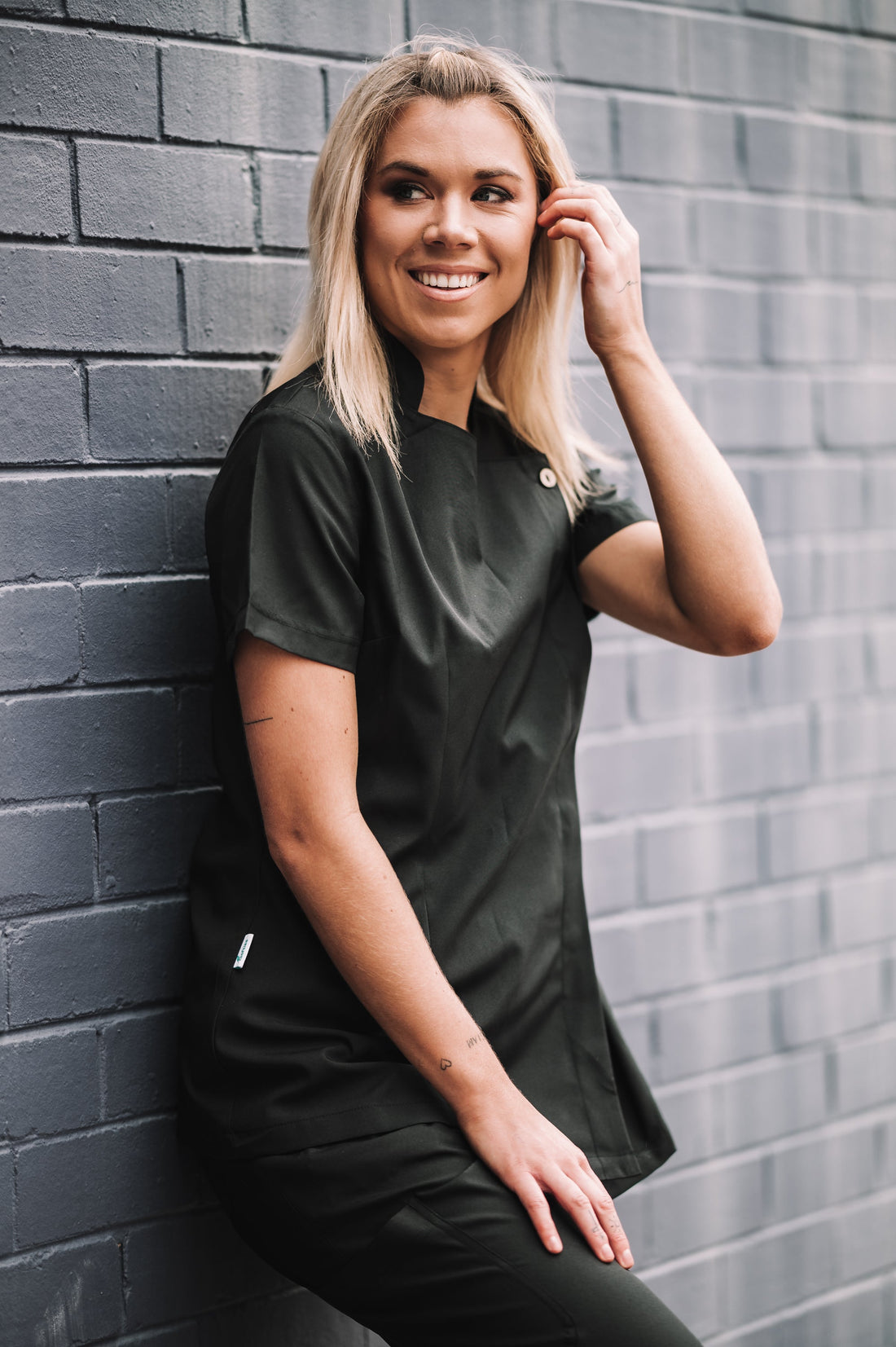 Black scrubs are a stylish and professional choice in healthcare